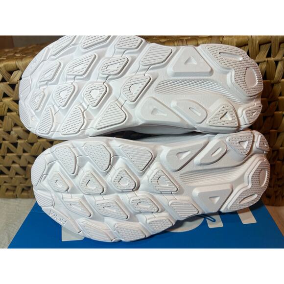 HOKA Clifton 9 - Picture 4 of 6